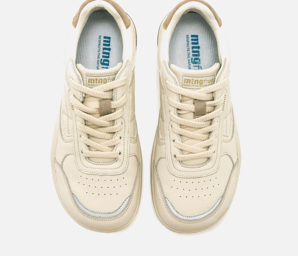 Deportivo Barefoot mujer Mustang free orbit blanco