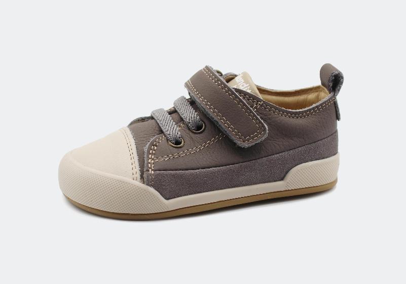 Deportiva Niño Gris Blanditos Galeón