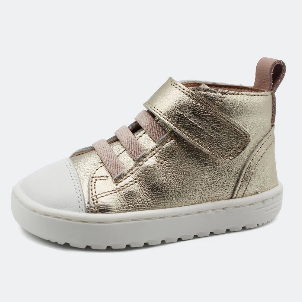 Botas Barefoot Bebé Blanditos Modelo Pekín Champán estilo Converse – Calzado Respetuoso Primeros Pasos