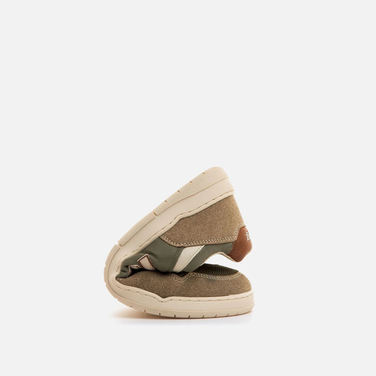 Zapatillas Barefoot Mustang Free Miami Caqui
