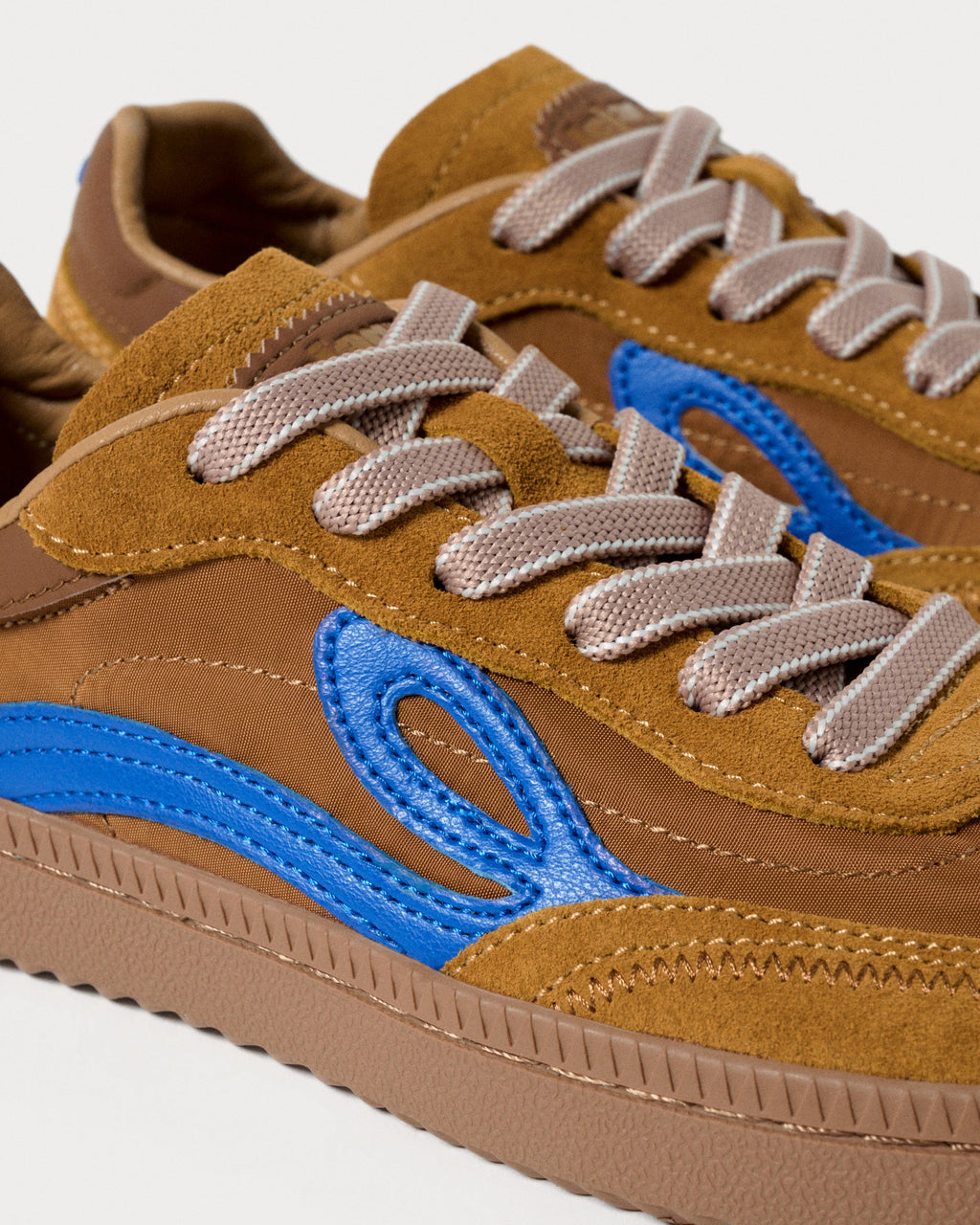 Lejan One Camel Electric Blue Zapatilla Barefoot