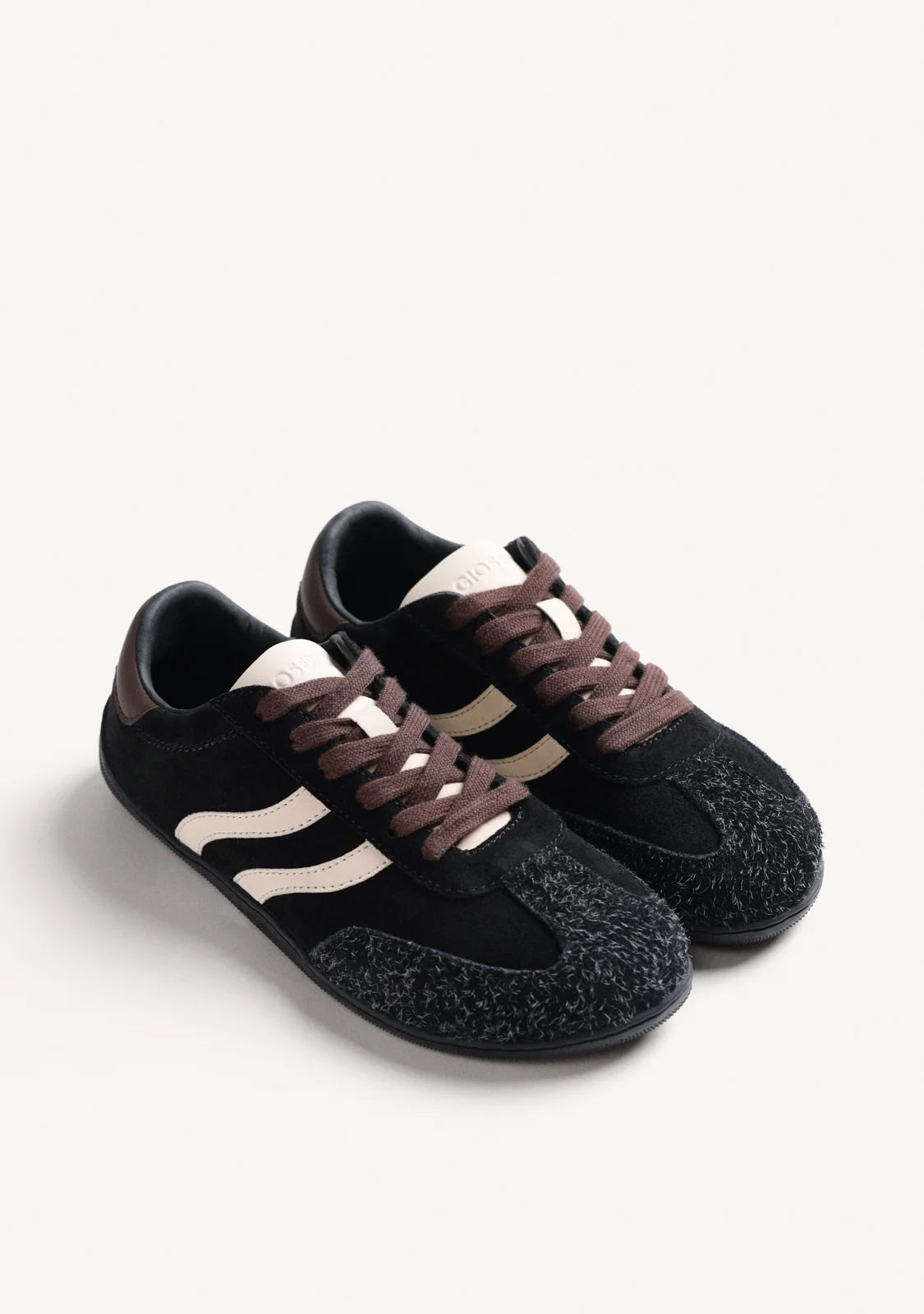 Zapatilla Barefoot Gioseppo Negro Piel Serraje