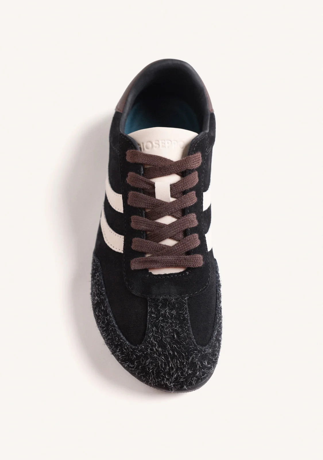 Zapatilla Barefoot Gioseppo Negro Piel Serraje