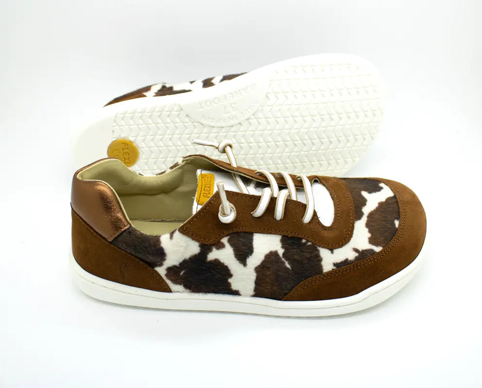 Flexi Nens Zapatillas Barefoot Adulto 9018-X Estampado Vaca – Calzado Respetuoso con Puntera Ancha, Suela Flexible y Drop Cero